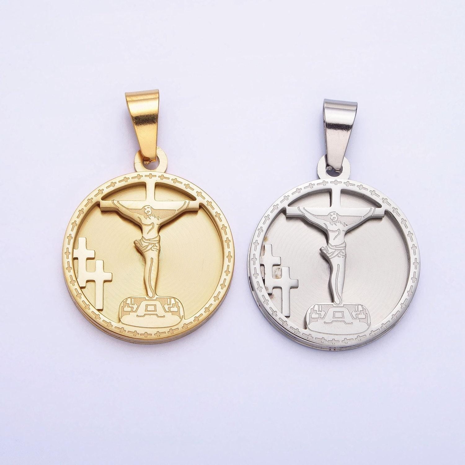 Medallion charm stainless steel crucifix cross pendant in gold silver for statement religious jewelry making | p-1165