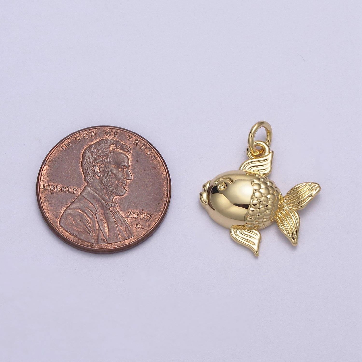 Dainty gold filled puffy goldfish pet fish charm animal pendant n-817