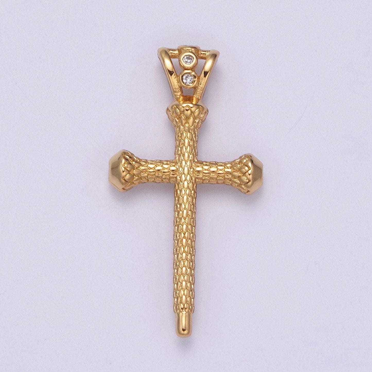 Gold cross pendant with scale pattern | diy fashion jewelry charm for necklace bracelet earring | n-579