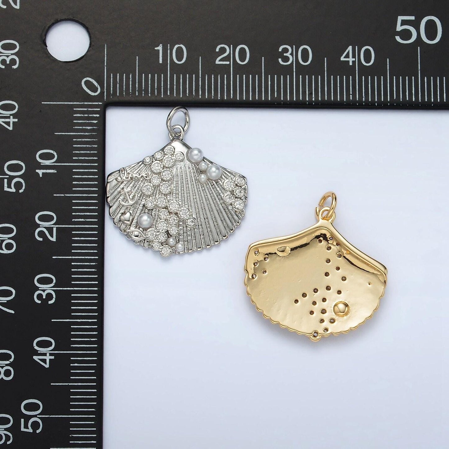 Gold filled flat shell with pearls beach inspired charm in gold & silver | m-746