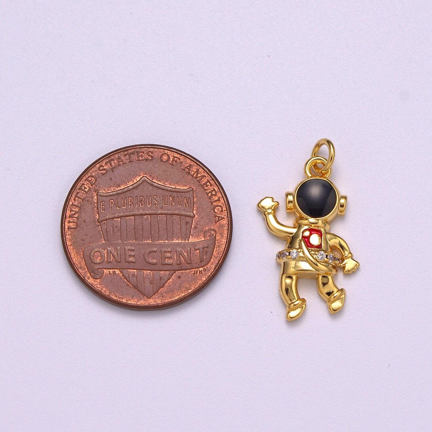 Cute dainty astronaut charm, enamel robot pendant halloween kids monster charm for necklace earring bracelet component robot charm m-745