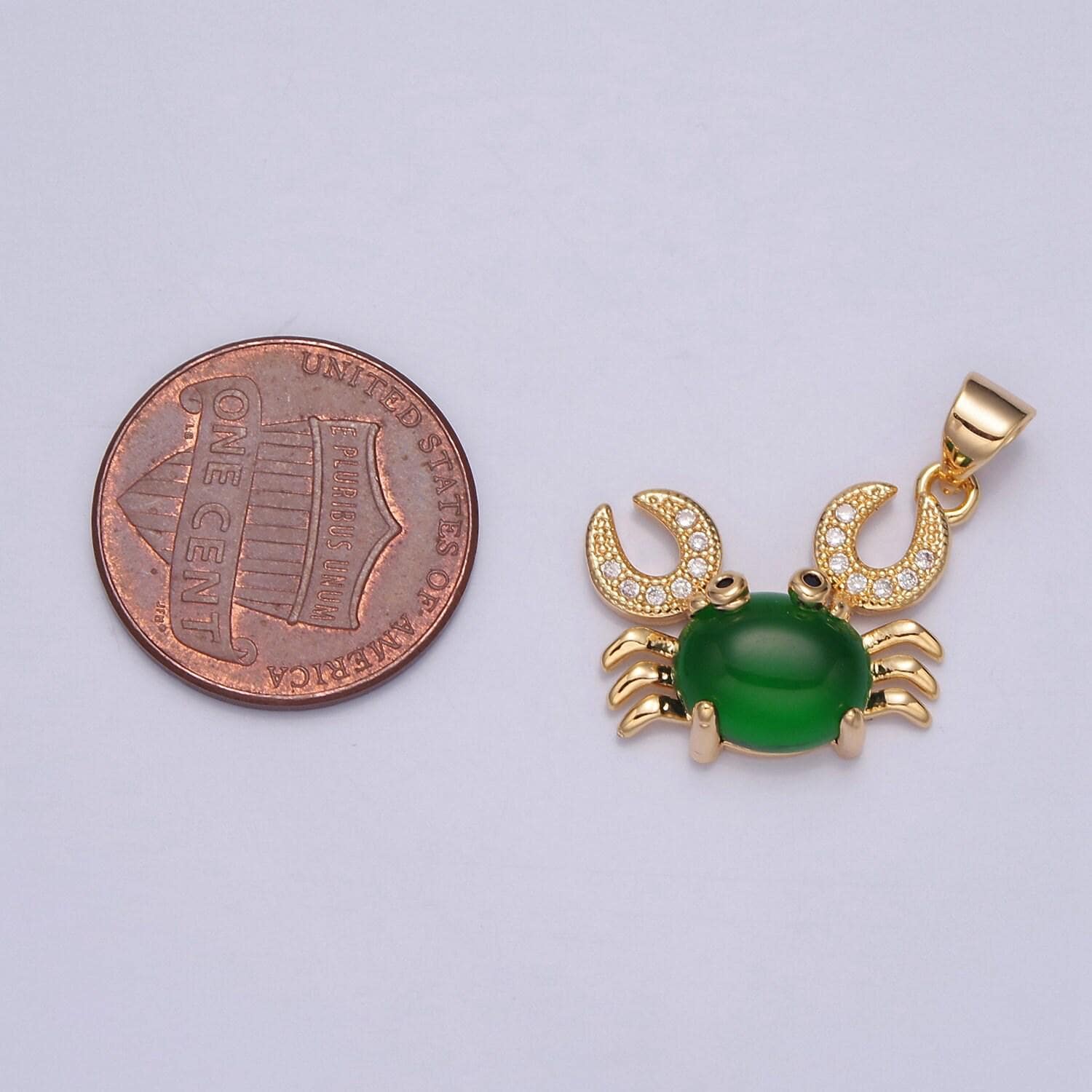 24k gold filled crab pendant, micro pave crab claws & oval green stone, sea wildlife crustaceans pendant for diy jewelry making, j-599