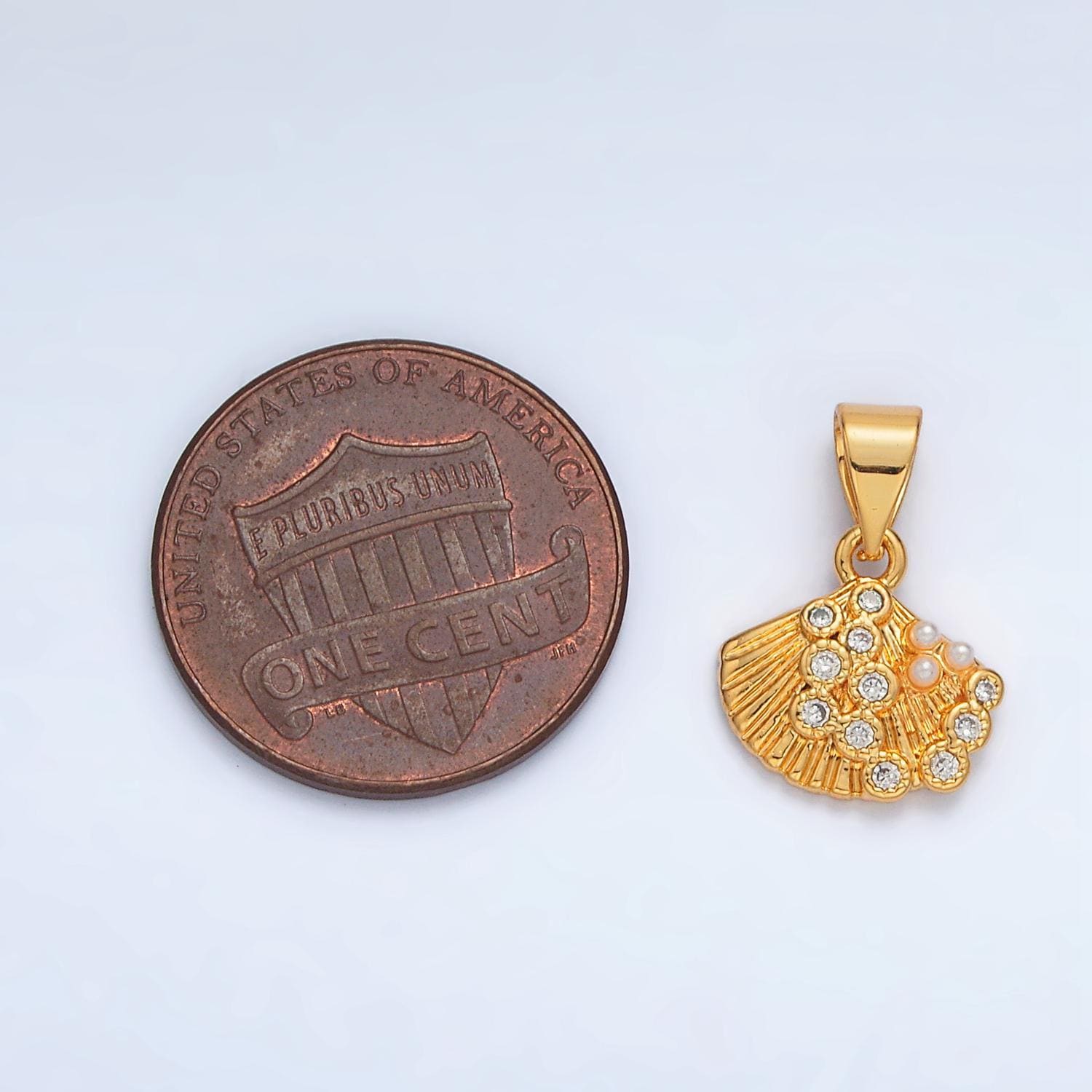 Dainty pearl shell dangle charm tiny pearl vintage seashell pendant jewelry making in 14k gold filled for jewelry making supply i718