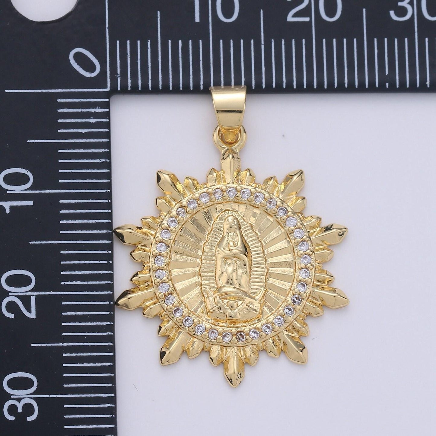 Virgin mary medallion scalloped edge, decorative edge, round coin pendant in 24k gold filled religious jewelry charm pendant for necklace