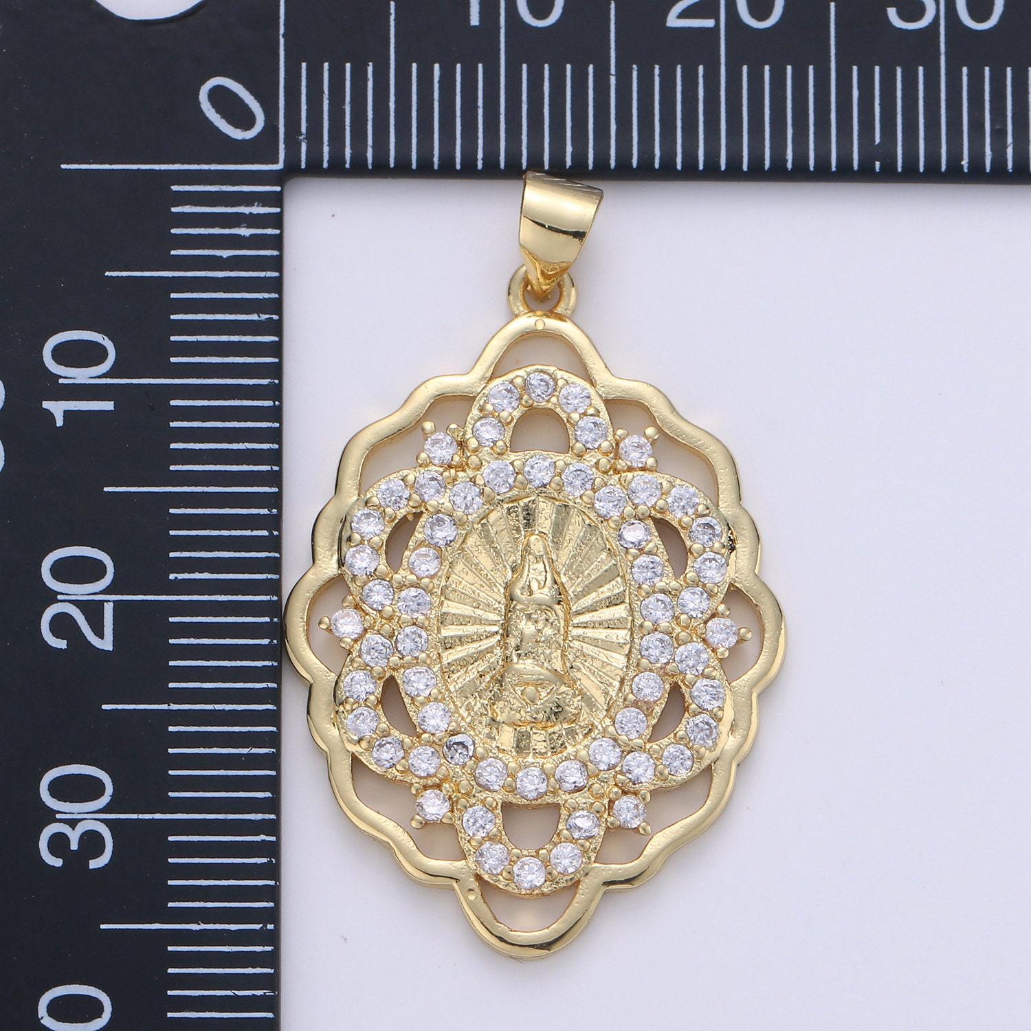 Gold medallion virgin mary pendant pendant round coin pendant in 24k gold filled religious jewelry charm pendant for necklace i-640