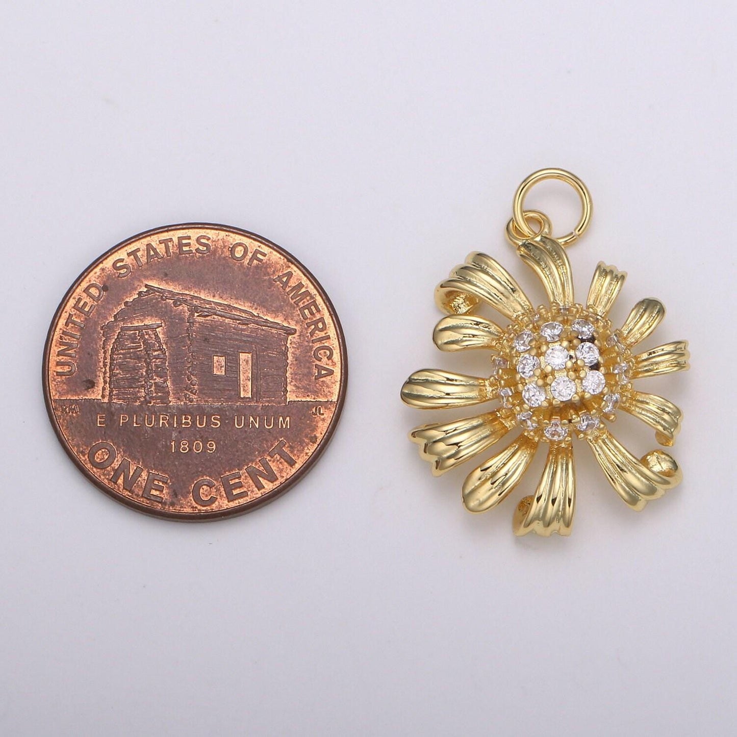 Gold daisy jasmine charm 25.5x18mm - mini flower charm dainty sun flower charm floral for bracelet earring necklace supply, e-196