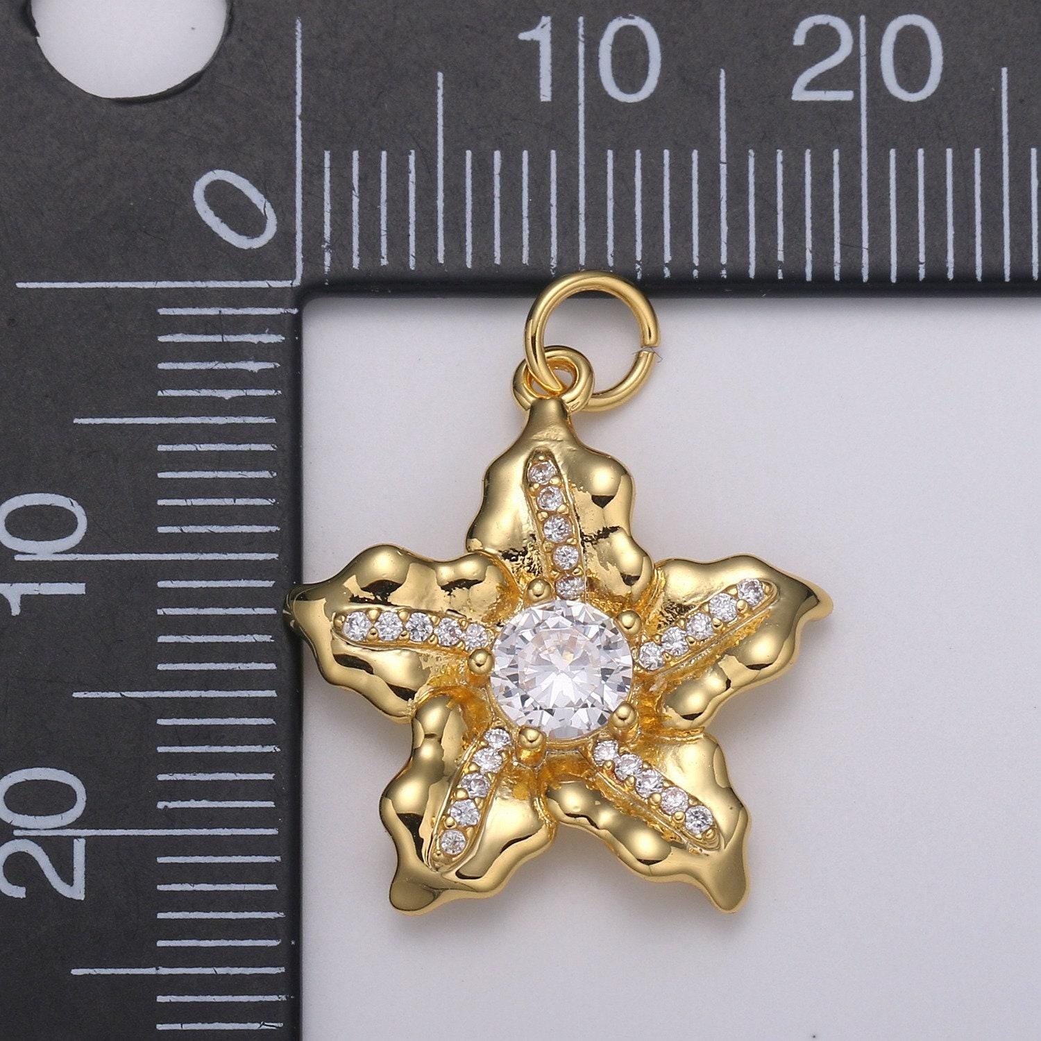 1pcs micro pave star charms, solitaire cubic zirconia charms, gold star charm, necklace pendant bracelet charms star celestial jewelry e-190