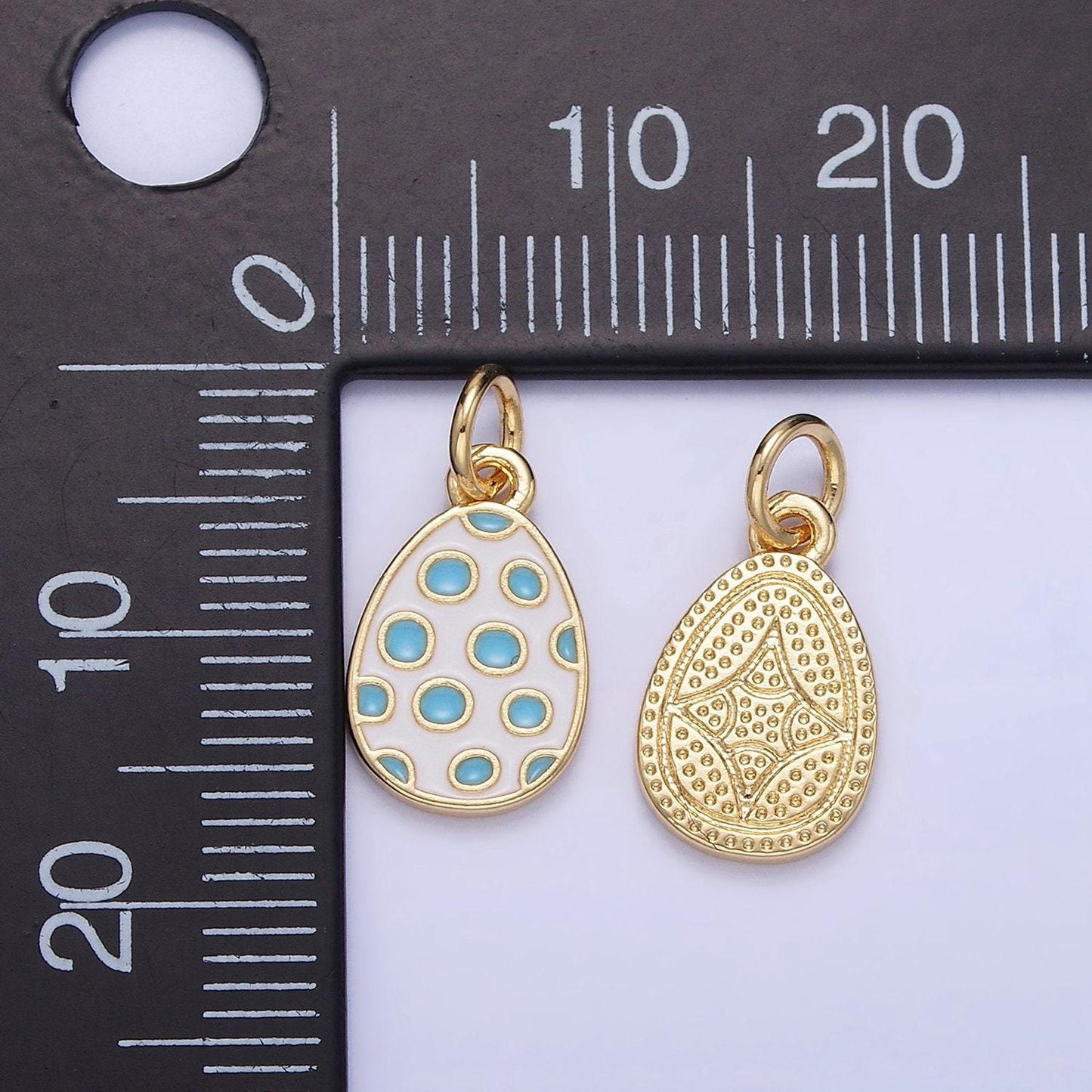 Easter egg polka dot style charm | c-032