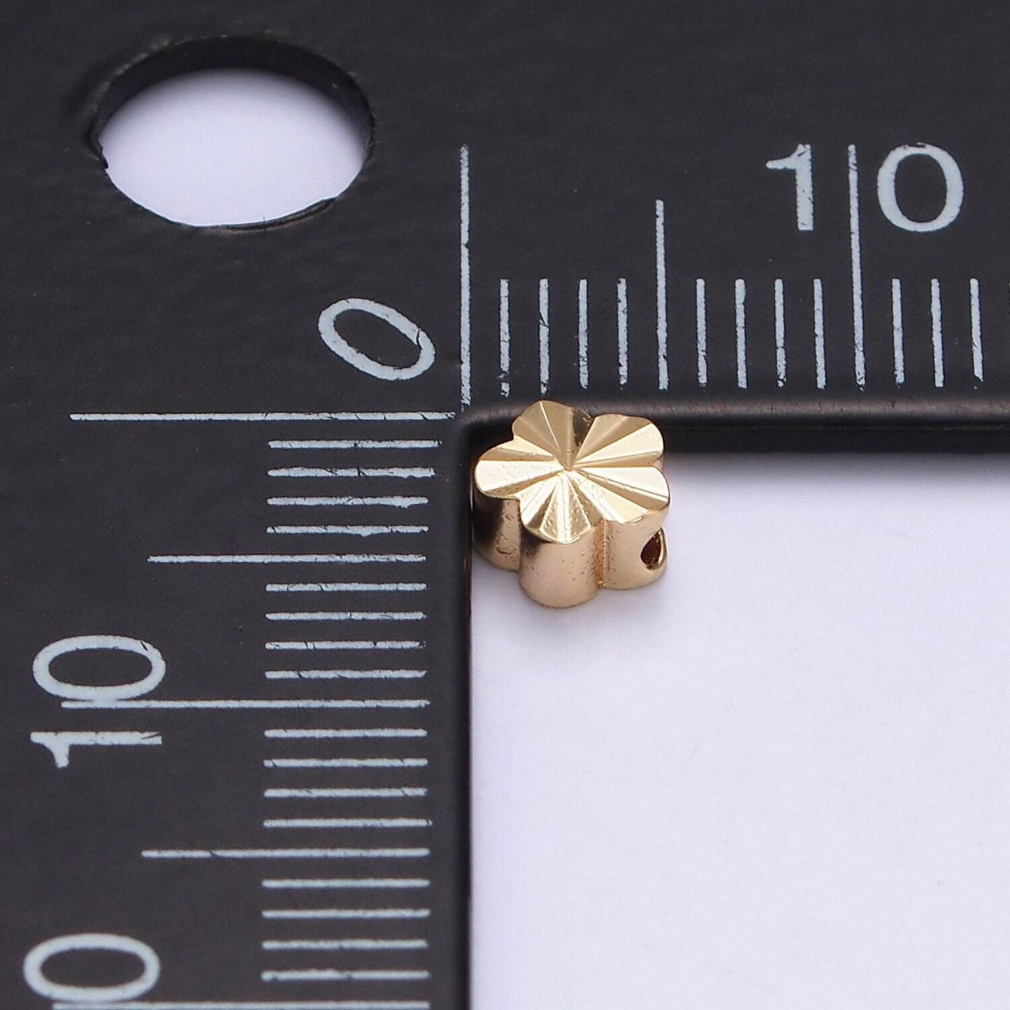 1x gold dainty flower spacer beads, sunburst beads, floral bracelet connector for bracelet jewelry making supply finding 5x5mm b-839