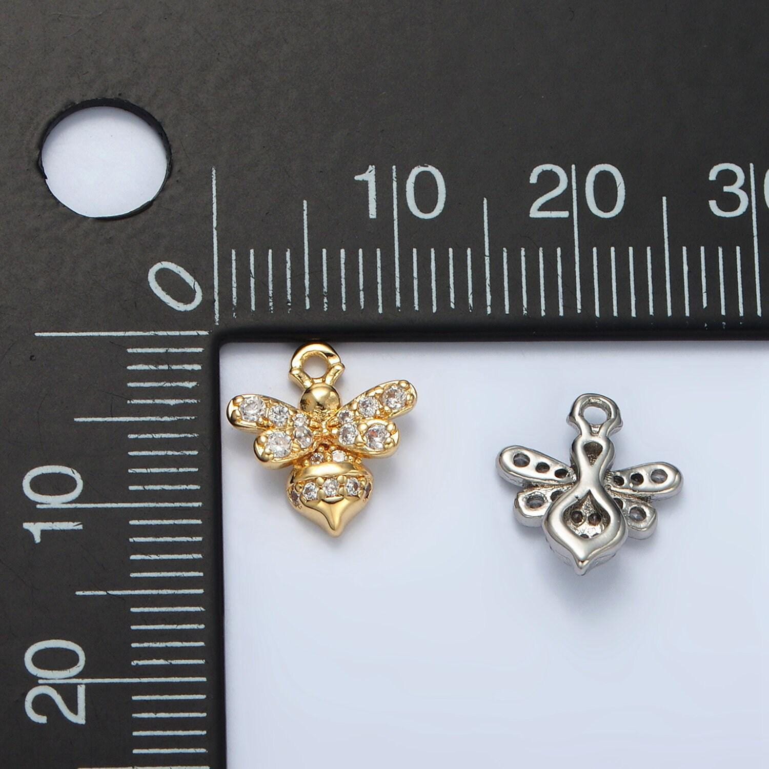 Gold bee charm- fly charm pendant circle charm mini queenbee charm for necklace bracelet earring animal insect ag869