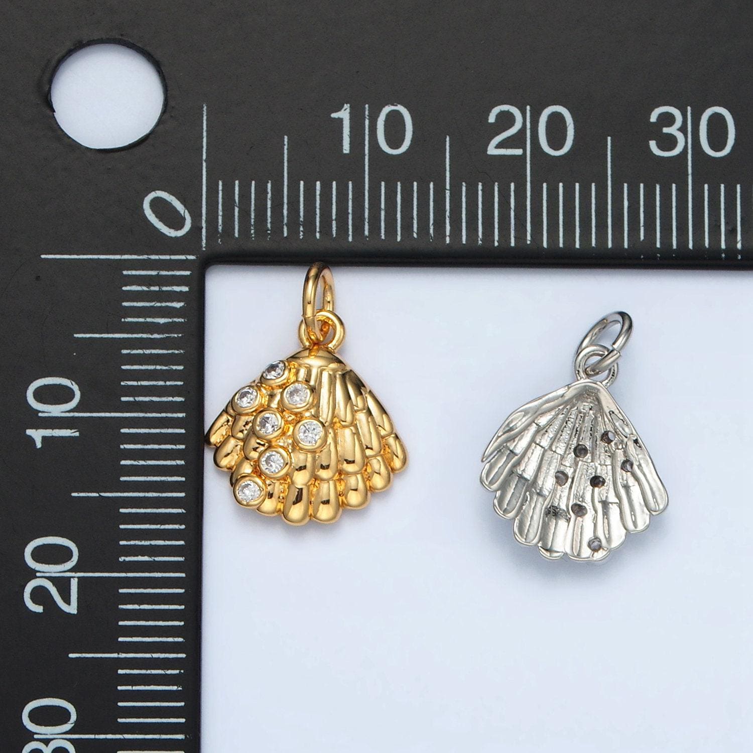 24k gold filled 15mm clam shell cz charm in gold & silver | ag-862