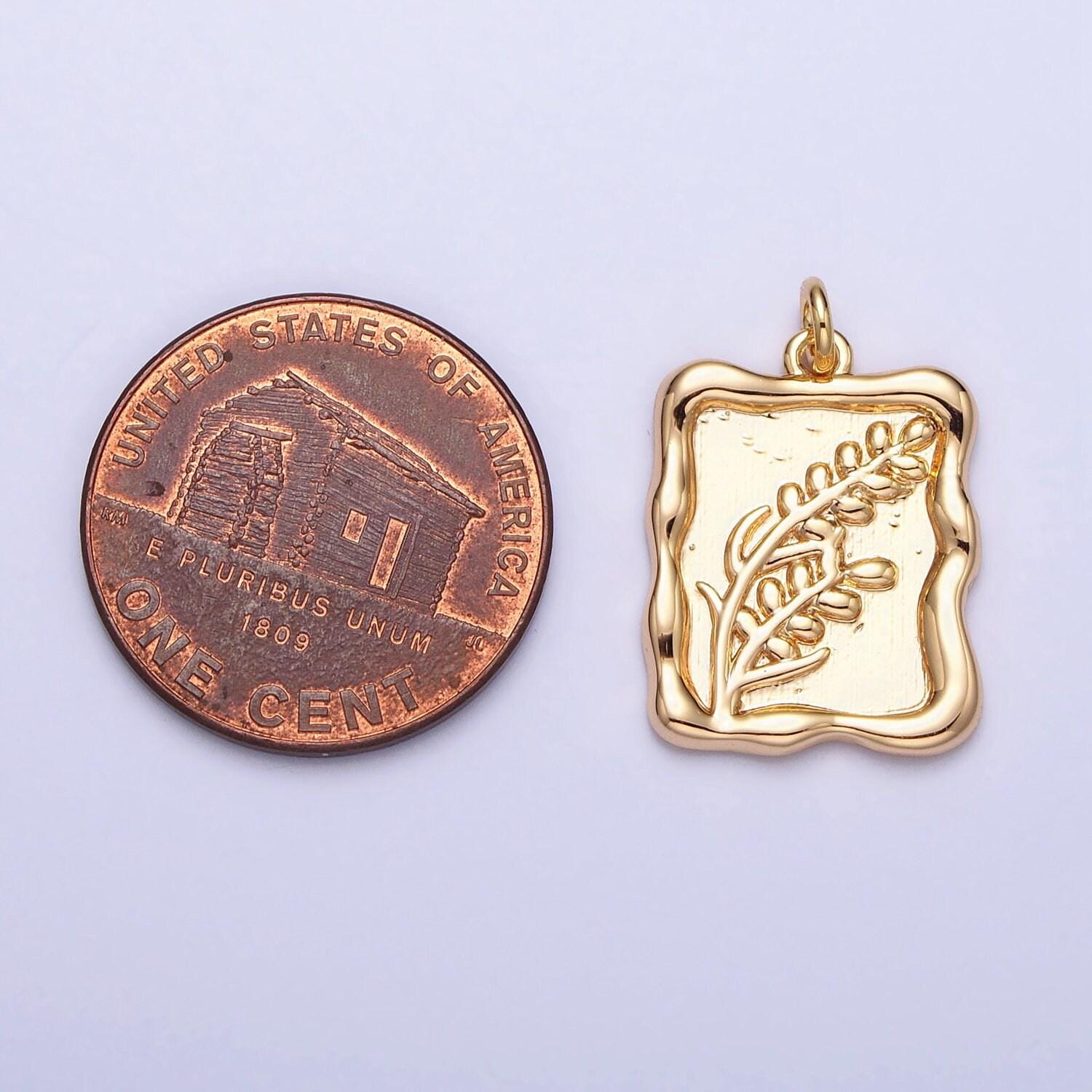 Gold lavender flower dainty minimalist charm square gold floral charm for bracelet necklace earring component ac775