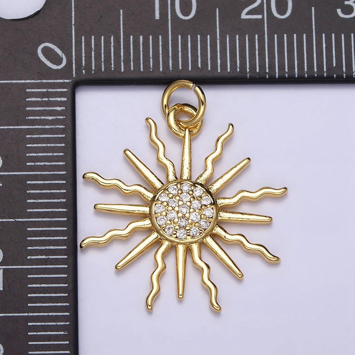 Sunburst round gold coin charm gold sun ray radiance size 22.4 mm pendant celestial charm ac1175