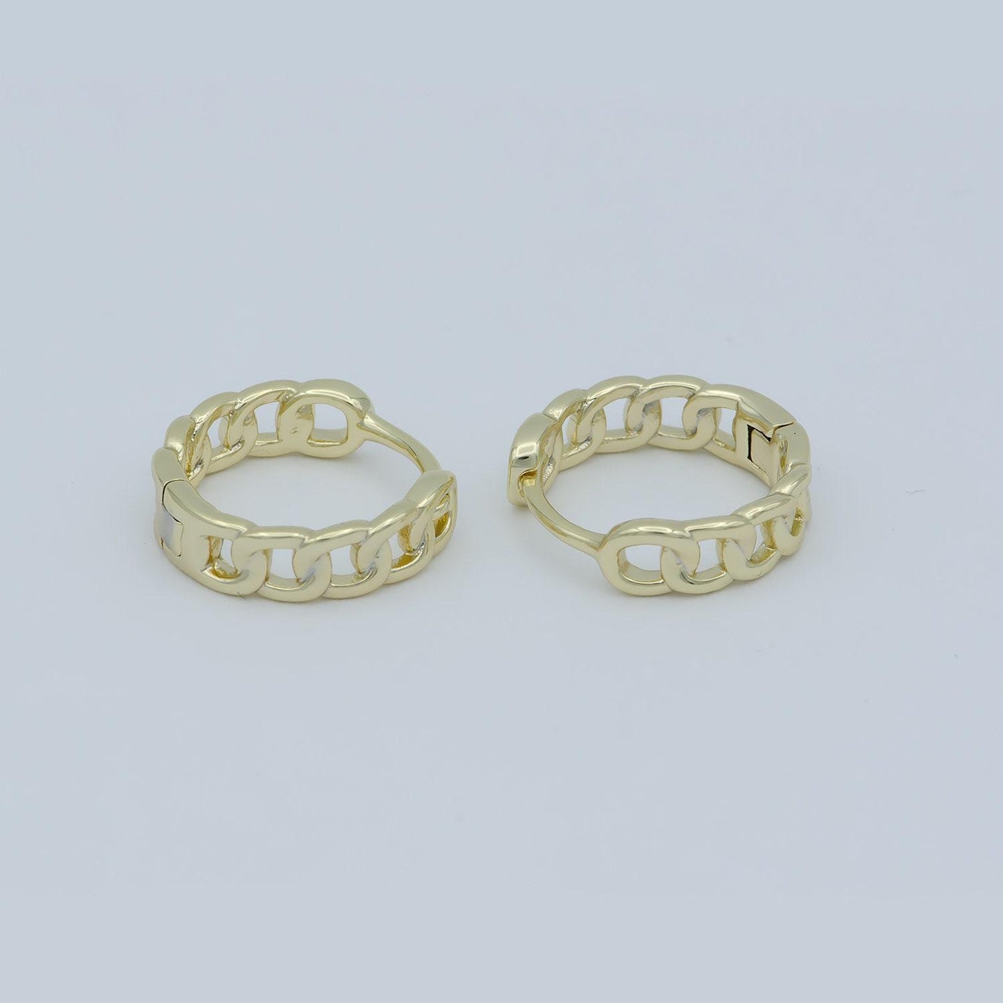 14k gold fill one touch lever curb chain hoop simple round hoop earring, 15mm huggie earring gift for minimalist huggies