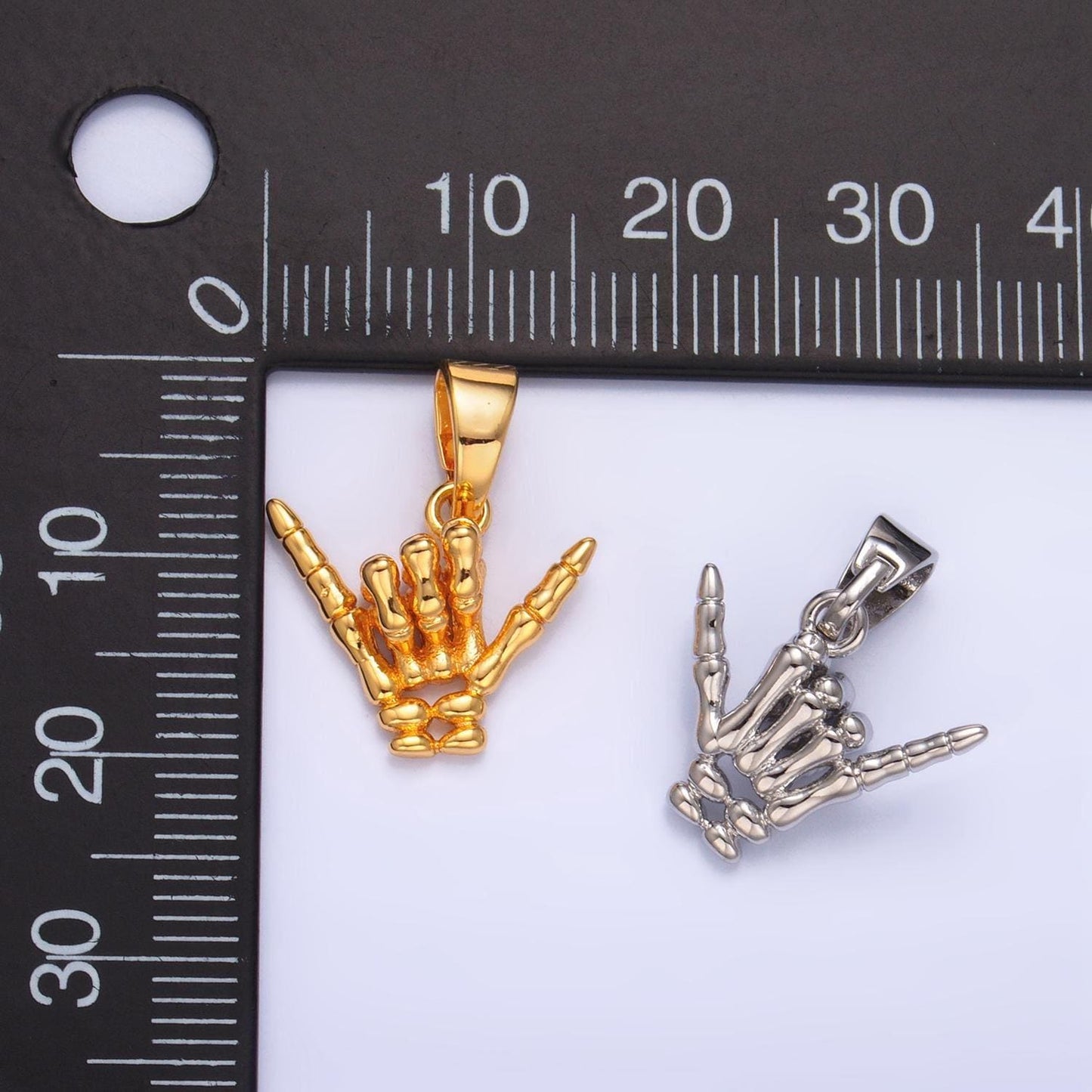Shaka hand sign symbol charm skull skeleton gold fill hang loose pendant sign for necklace pendant bracelet charm jewelry making aa1002