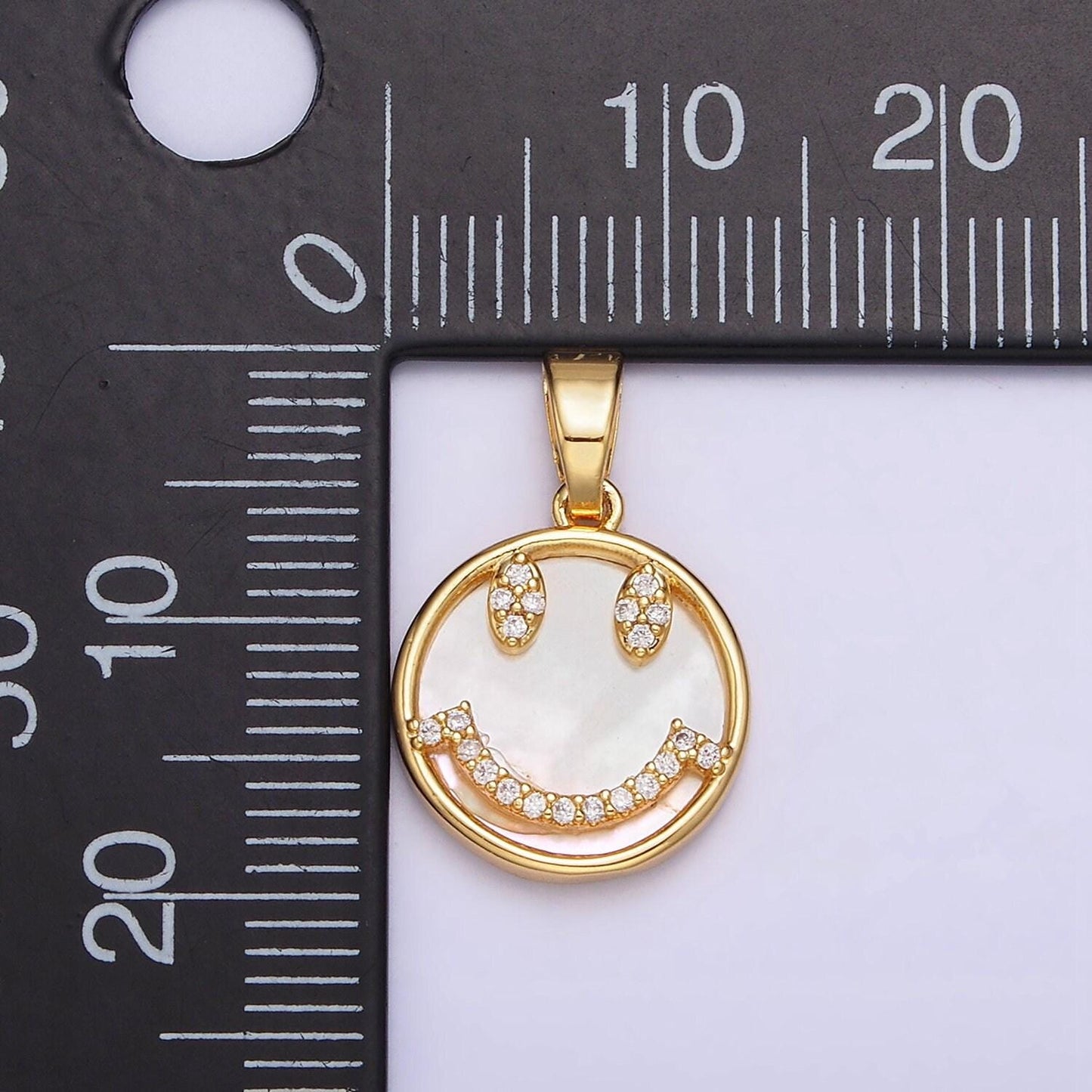 24k gold filled happy face micro paved cz shell pearl round pendant | aa584