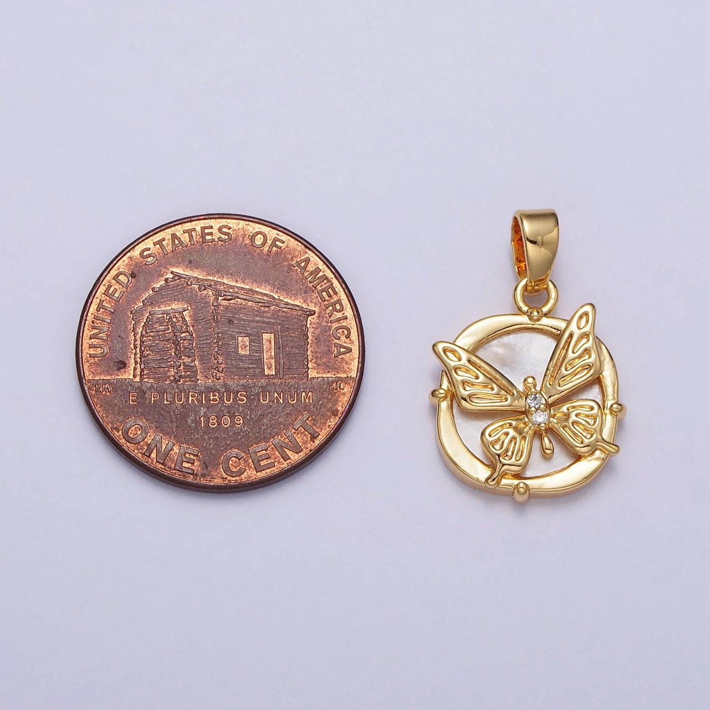 Gold pearl butterfly charm medallion pendant, 24k gold filled round shell pearl mariposa charm for jewelry making | aa-113