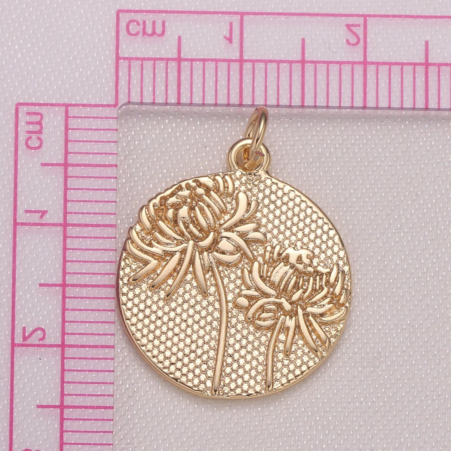 Dandellion flower charm- gold plated over brass dainty floral medallion charm round rustic pendant for minimalist jewelry supply gp940