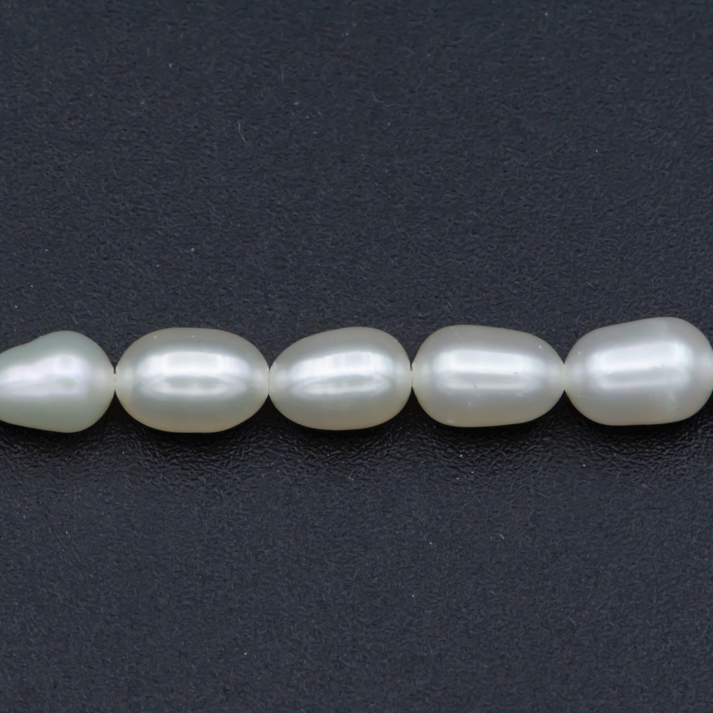Natural white oval rice freshwater pearl beads awesome luster quality genuine cultured fresh water small seed pearls 4.1mm-4.5mm aaa, wa-549
