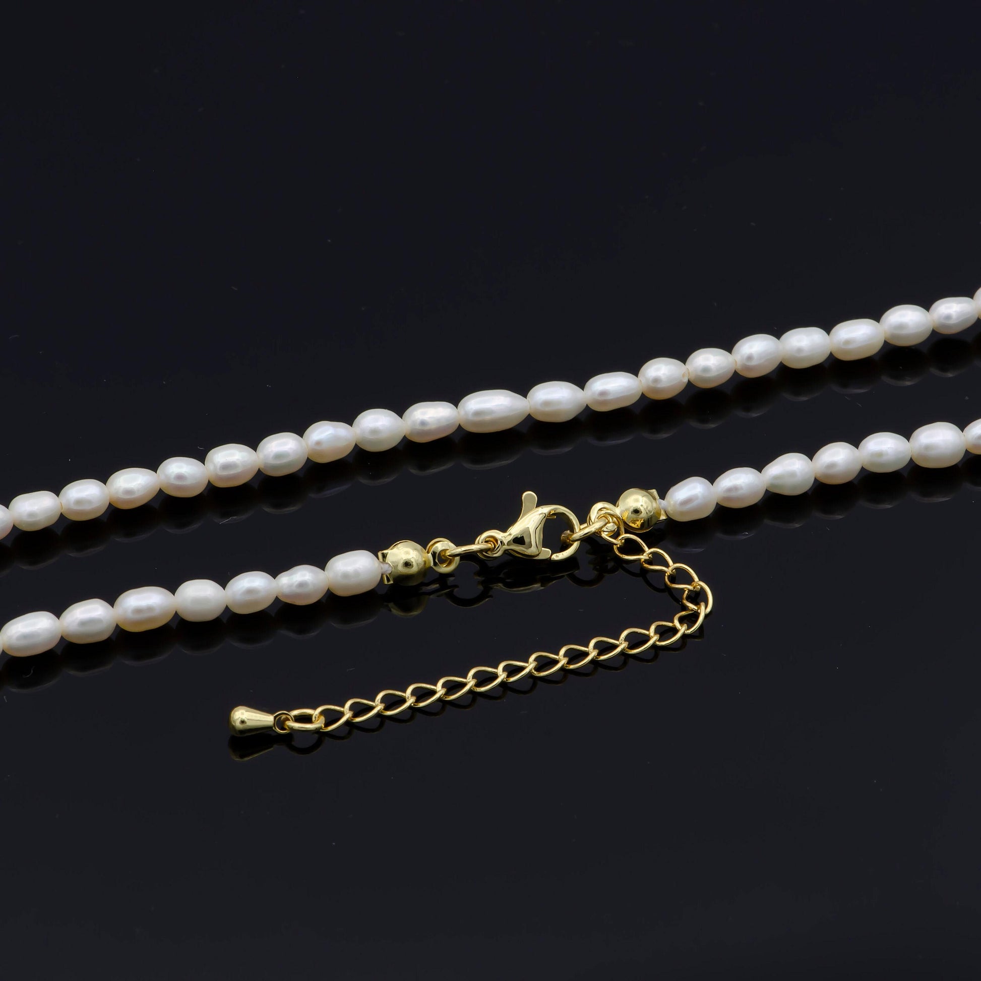 Dainty fresh water seed pearl necklace, layering necklace, gold necklace, beaded necklace, minimalist bridesmaid gift, wedding jewellery