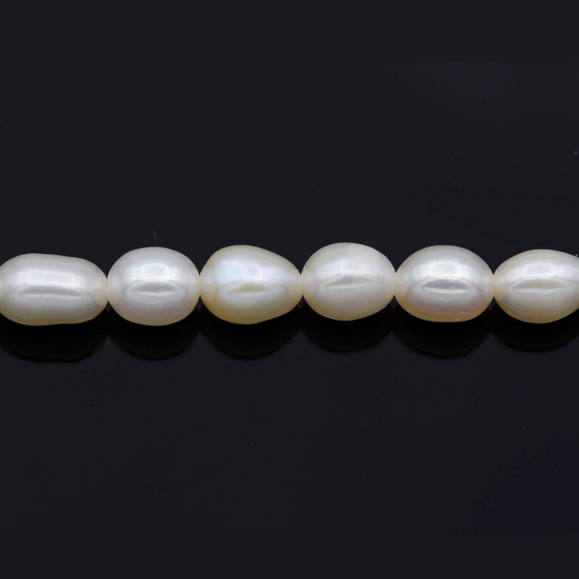 Dainty fresh water seed pearl necklace, layering necklace, gold necklace, beaded necklace, minimalist bridesmaid gift, wedding jewellery