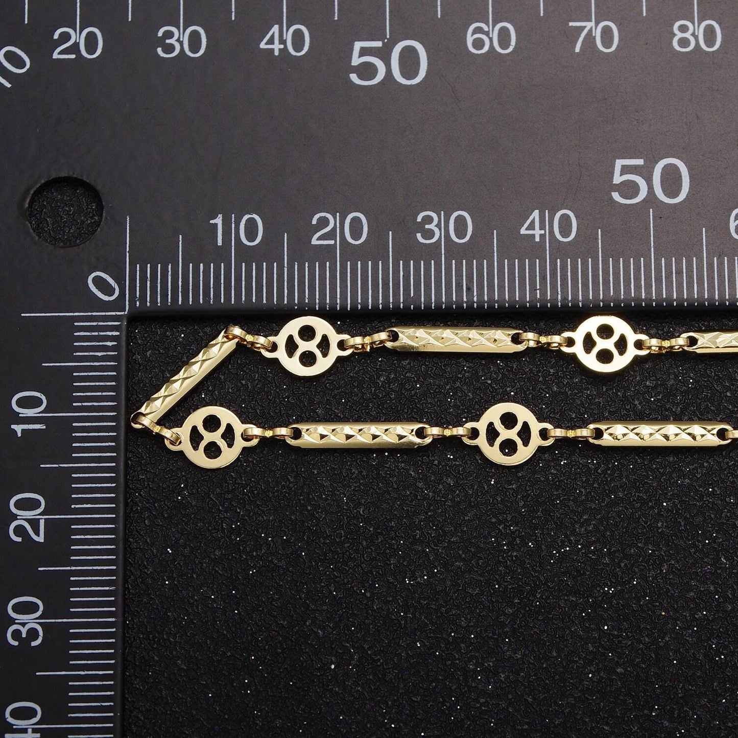 5.9mm gold decorative long x bars figure 8 circles chain w. figure eight link by yard, 24k gold filled wholesale bulk roll chain | roll-852