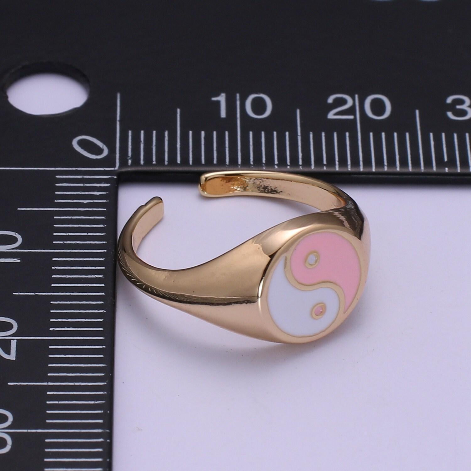 Adjustable yin yang ring, gold signet ring bold statement ring for summer trend jewelry 90s trend ring