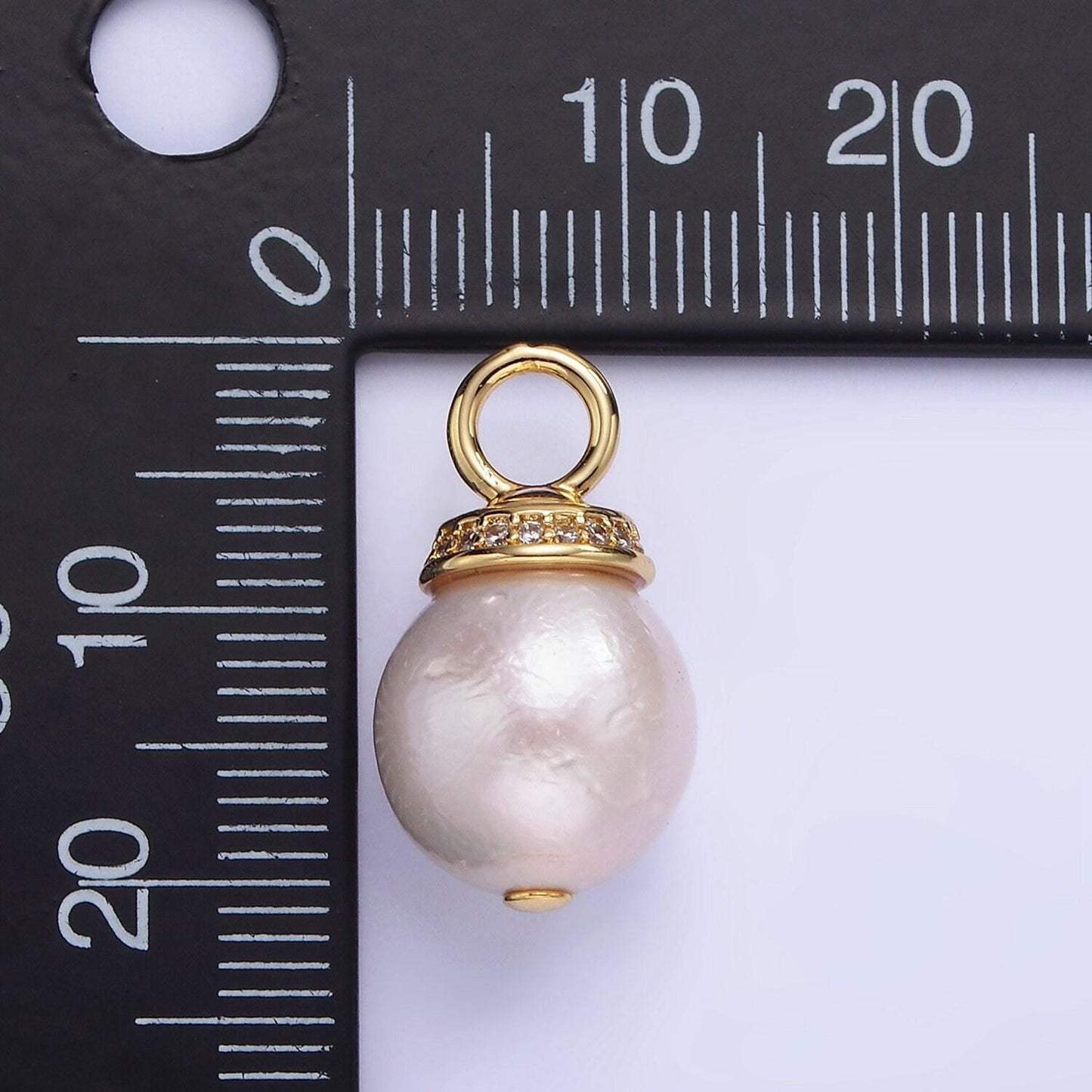 Fresh water pearl 21mmx12mm cz charm | p-1685