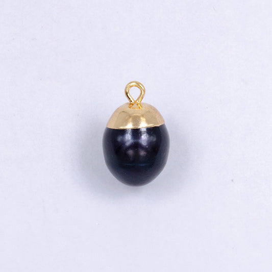 Black pearl charm with gold plated oval drop pearl charm p1936