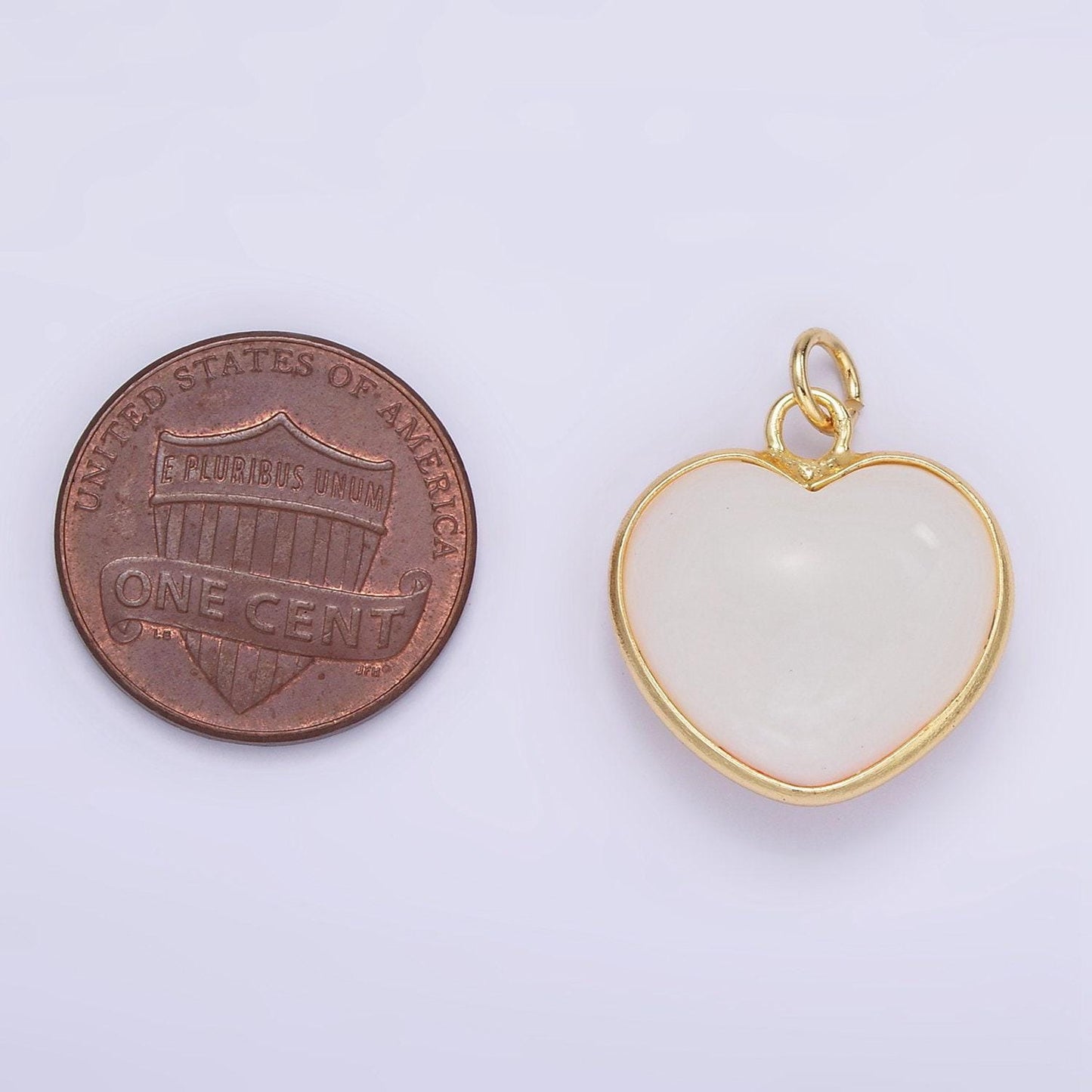 Dainty pearl gold filled heart bezel round pendant charm | d-582