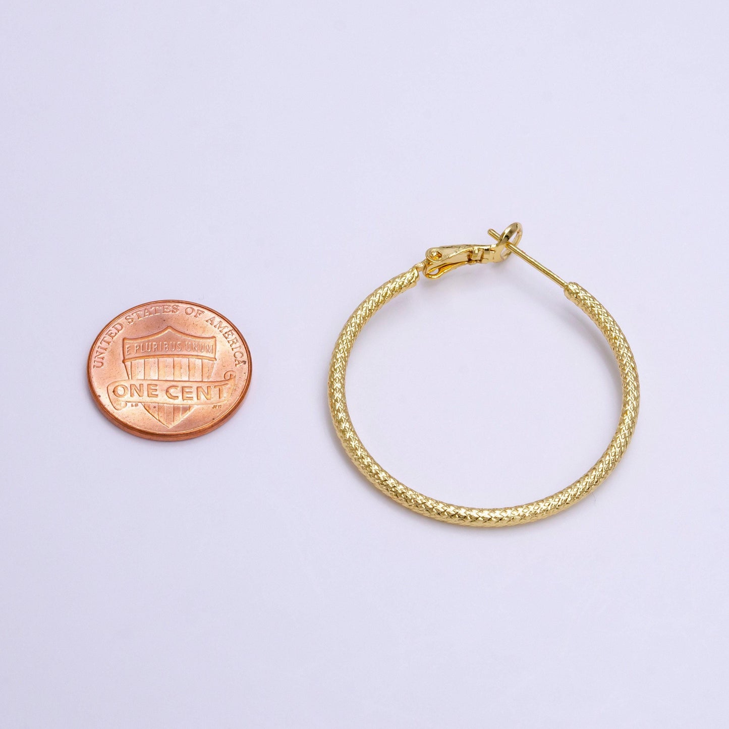 14k gold filled 30mm, 35mm round rhombus textured hinge hoop earrings | ae081 ae082