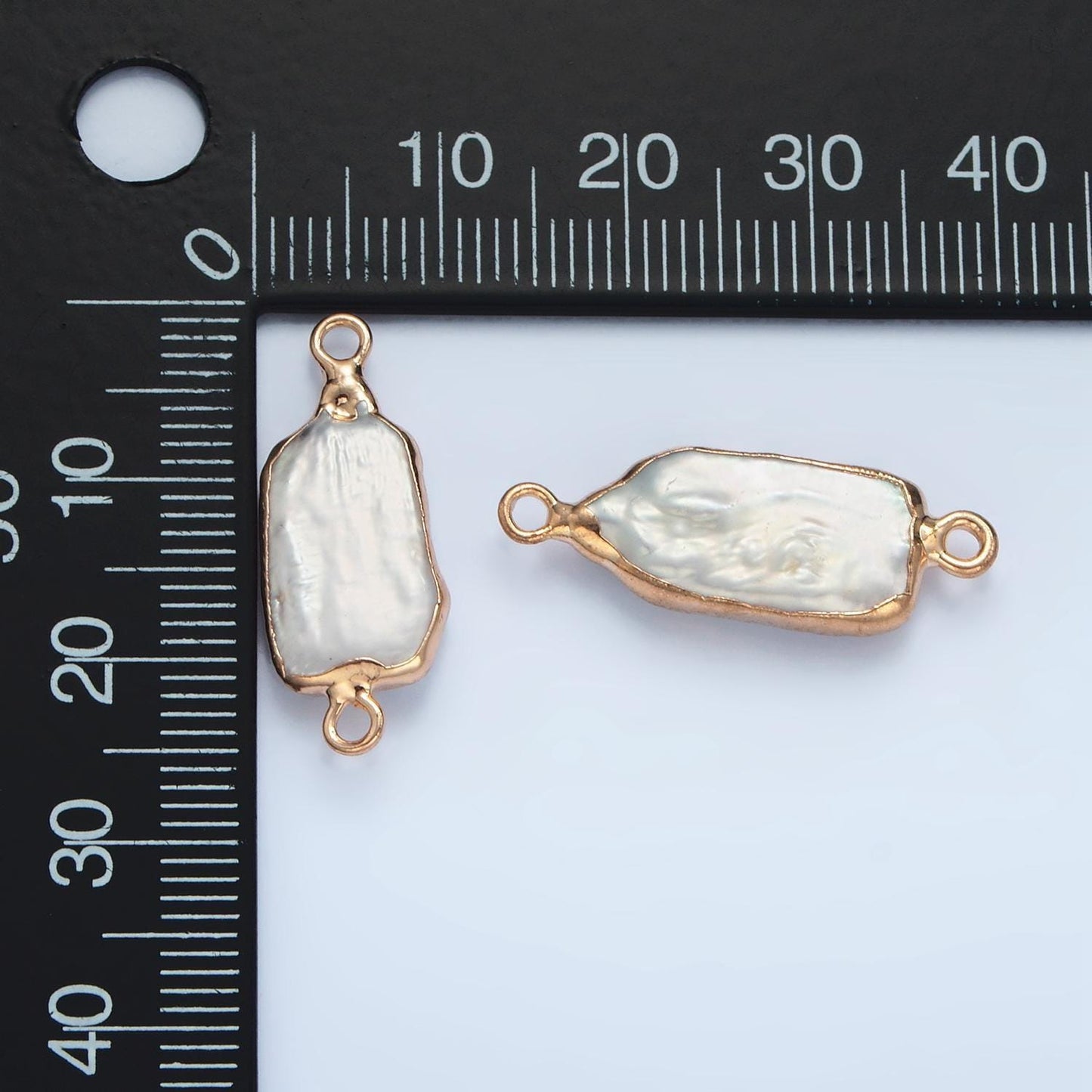 1x freshwater pearl connectors, gold rectangle two loop white charms small natural shell gold edge links p1761