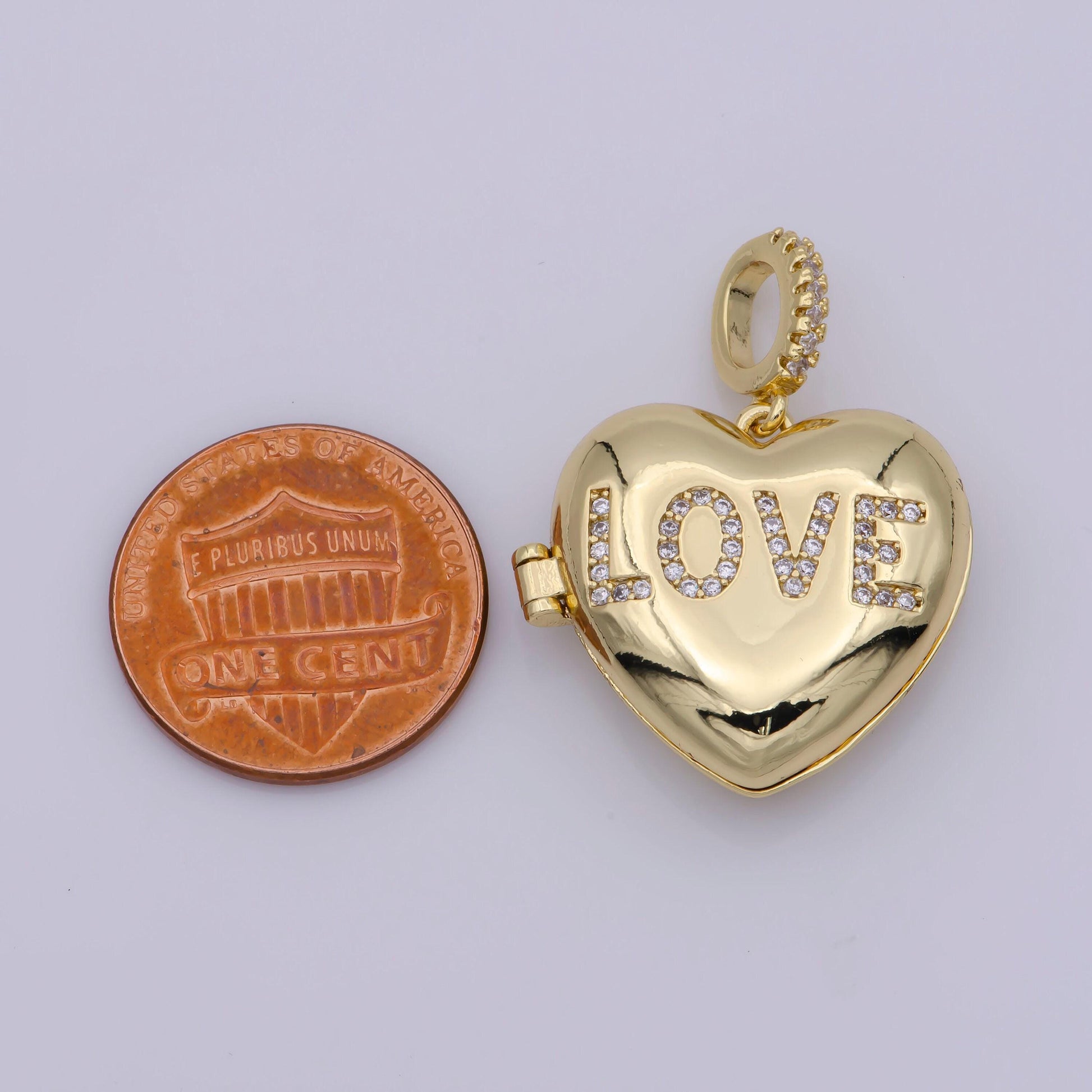 24k gold filled round love heart locket charm necklace, stripes and heart stamps for personalized necklace pendant | h-222