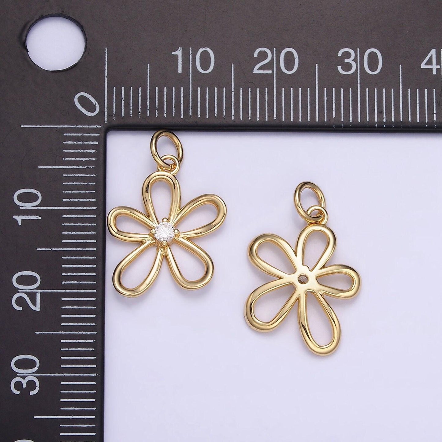 Dainty cute open flower charms boho hippie floral charms with cz summer trend spring jewelry supplies bracelet necklace earring supply d257