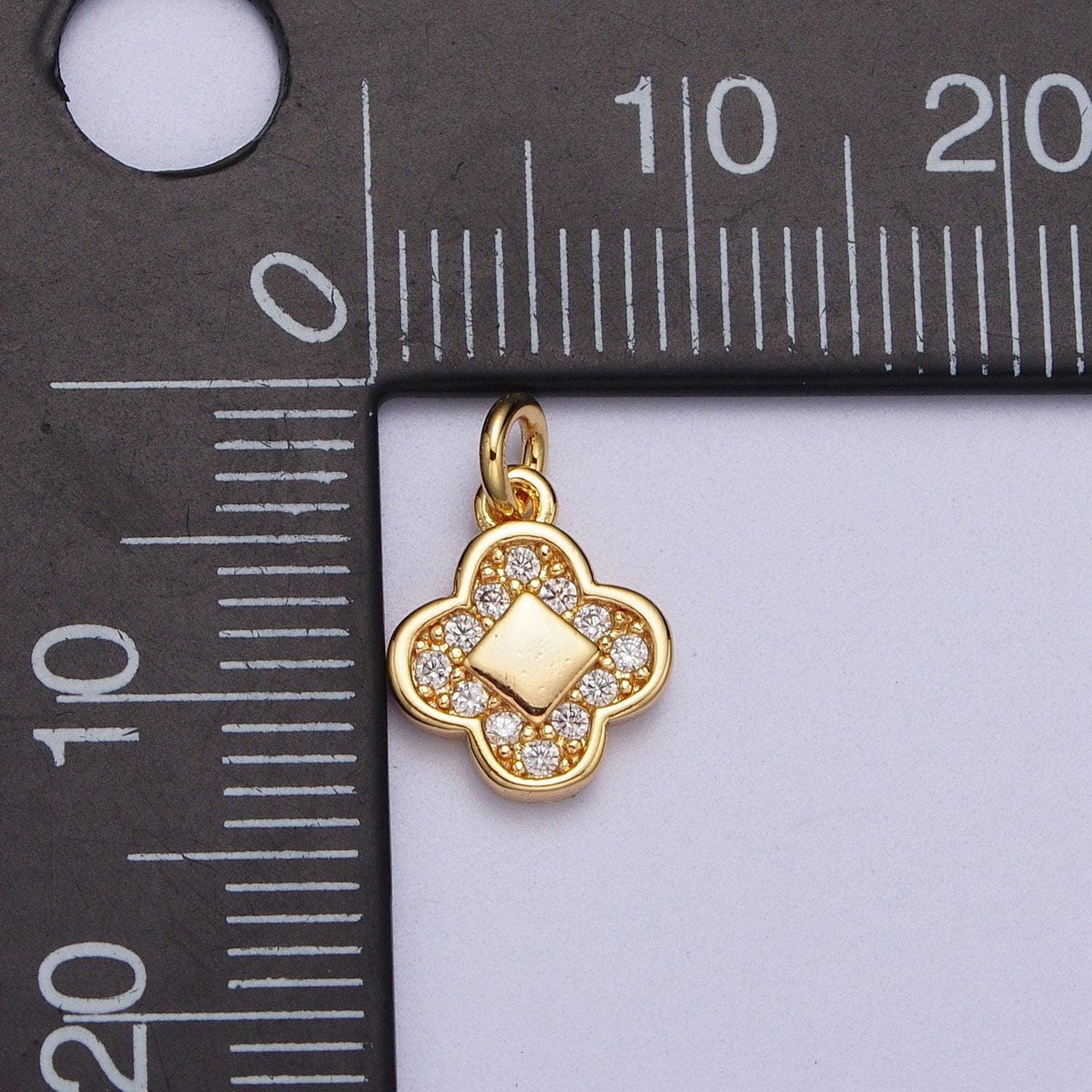 Tiny quatrefoil clover charm, micro pave cz quatrefoil clover pendant, four leaf clover charm, quatrefoil charm in gold ac024