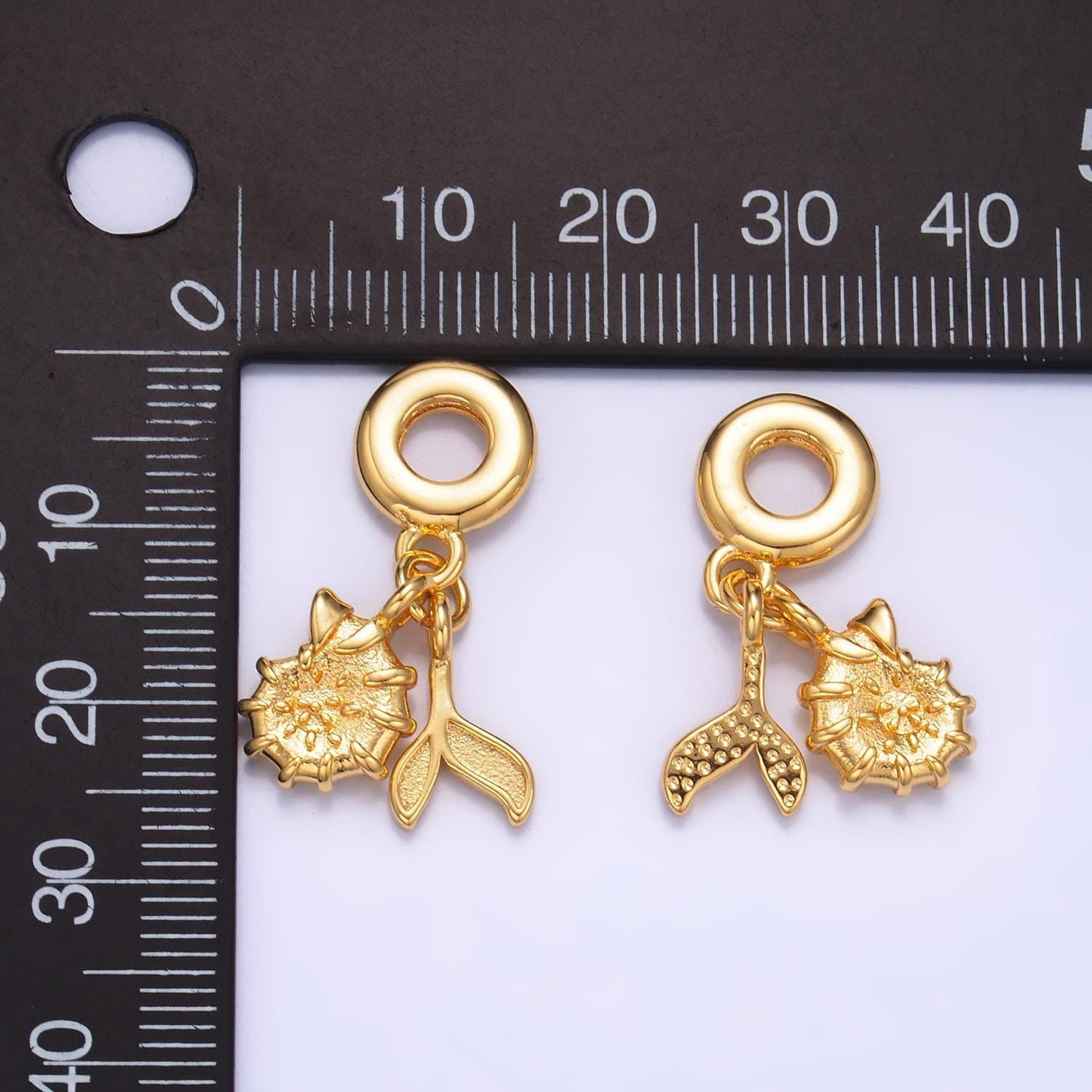 24k gold filled whale tail charm sea shell under the sea ocean theme rondelle bail drop pendant bracelet | w328