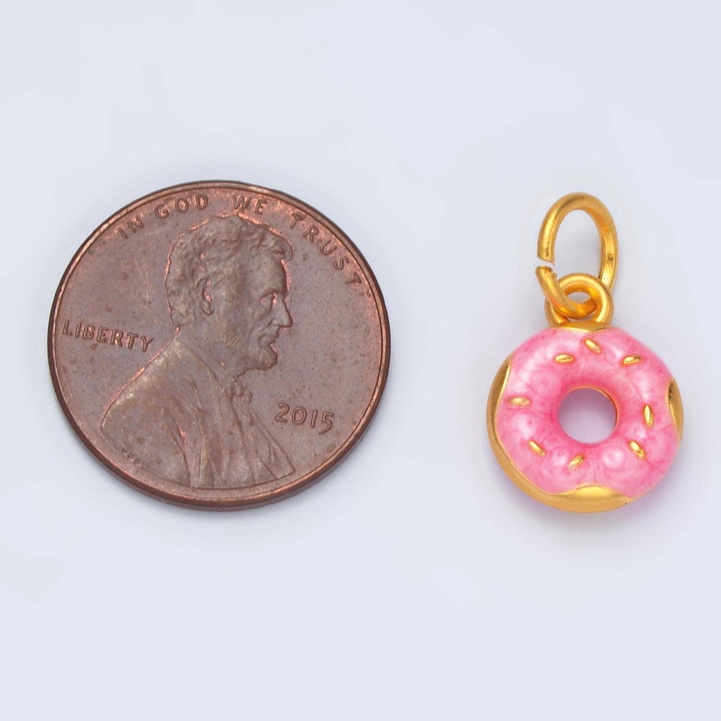 24k gold filled pink glaze donut w/ sprinkles food charm | m-152