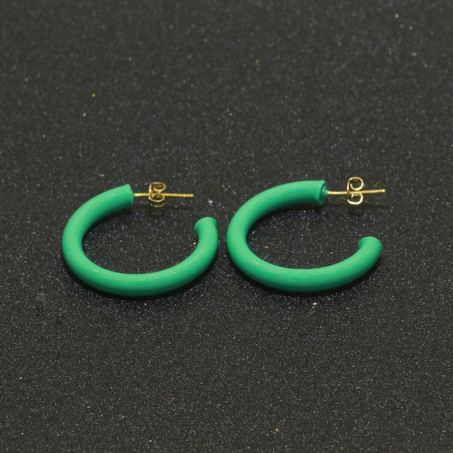 Cute candy hoop earring in 14k gold fill black, teal, white, pink, purple, green or yellow enamel • 30mm enamel cartilage huggie hoop goft