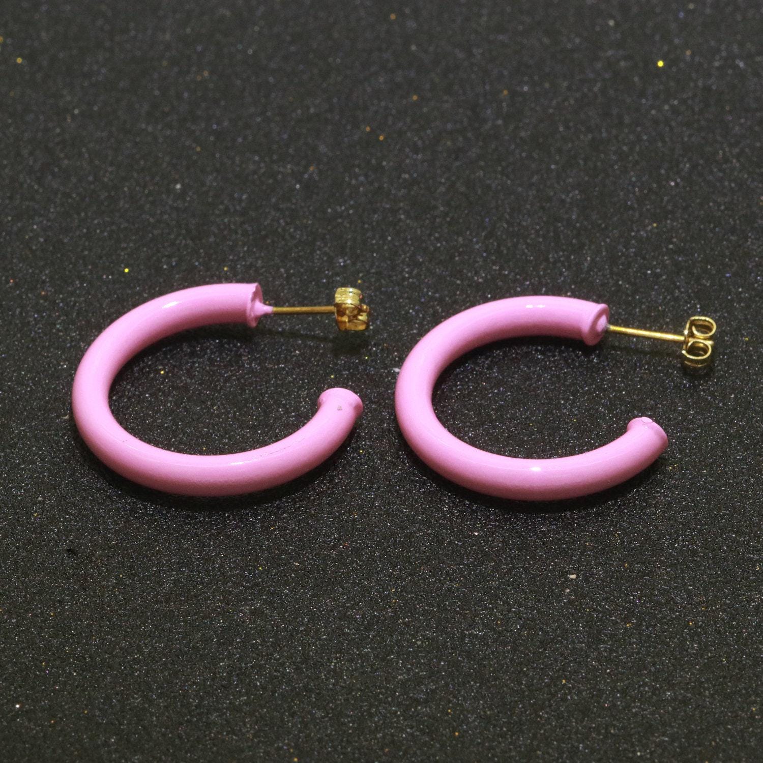 Cute candy hoop earring in 14k gold fill black, teal, white, pink, purple, green or yellow enamel • 30mm enamel cartilage huggie hoop goft