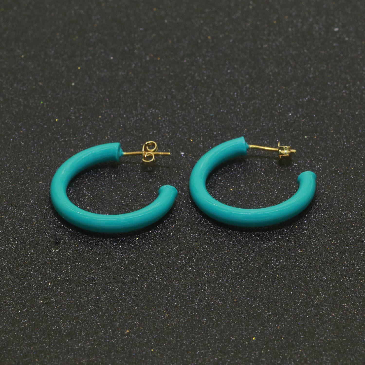 Cute candy hoop earring in 14k gold fill black, teal, white, pink, purple, green or yellow enamel • 30mm enamel cartilage huggie hoop goft