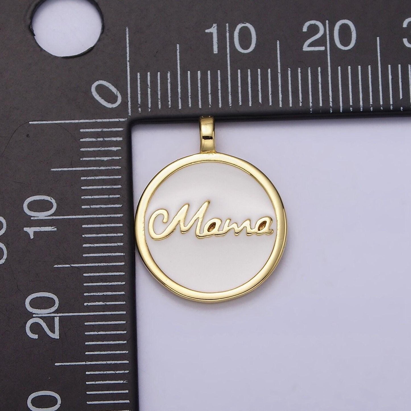 24k gold filled "mama" script white enamel round medallion charm | ac1422