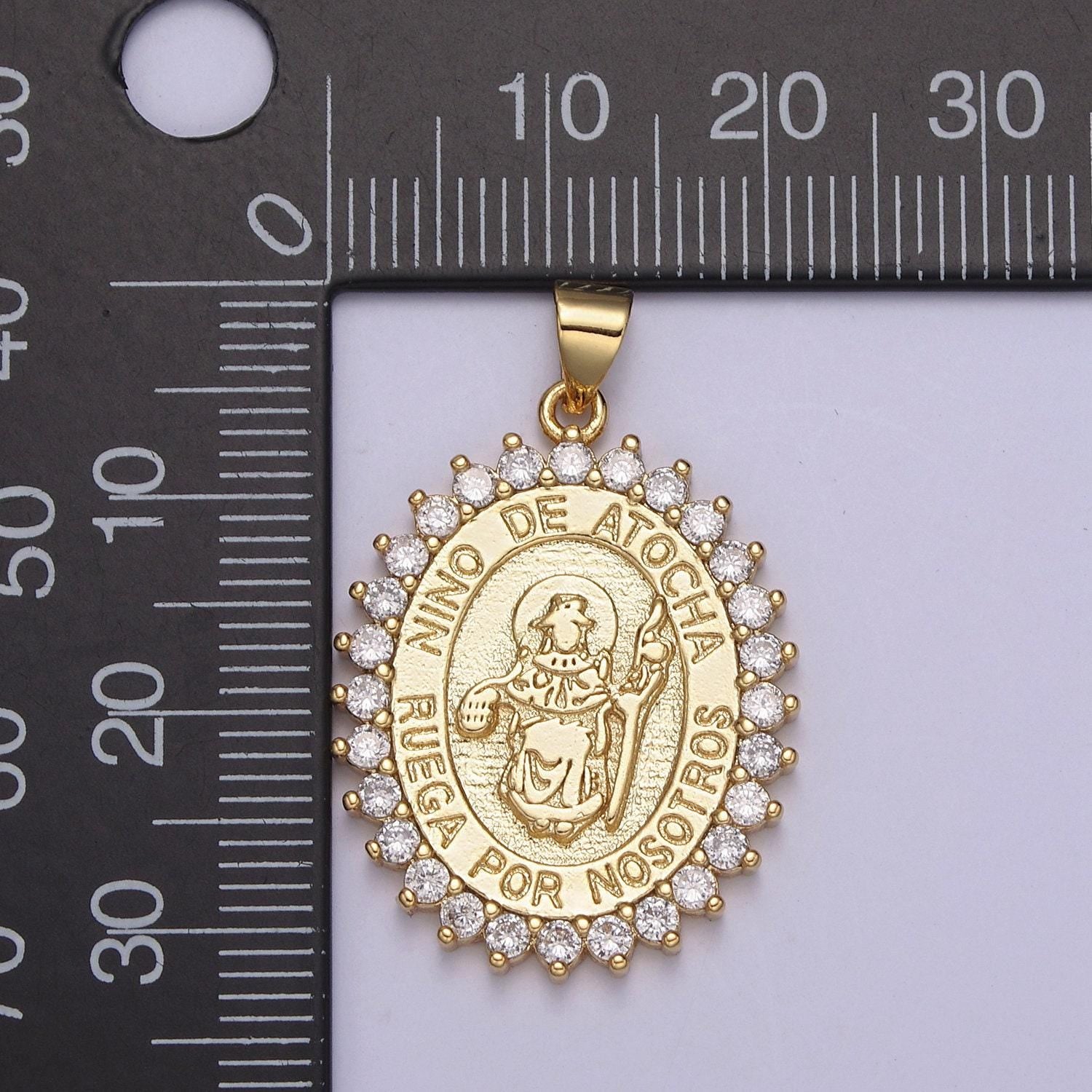 Micro pave nino de atocha religious medal oval religious medallion pendant santo jewelry, h-894