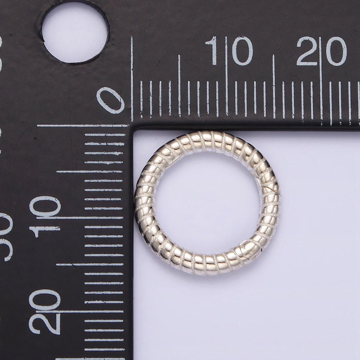 S925 sterling silver 15.7mm line-textured round push spring gate ring supply | sl-385