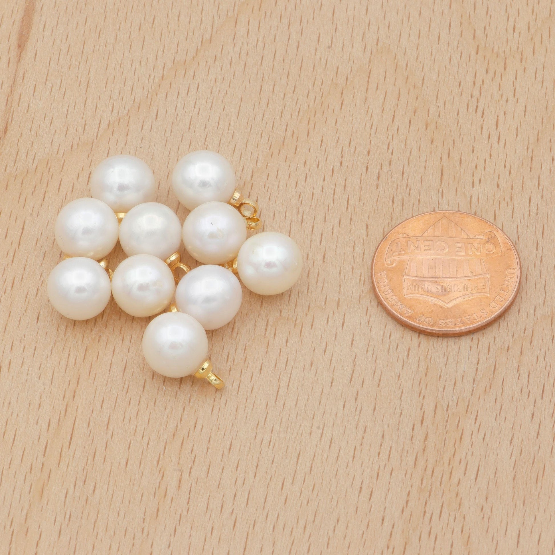 Freshwater pearl white round pearl ball gold filled charms p-1822