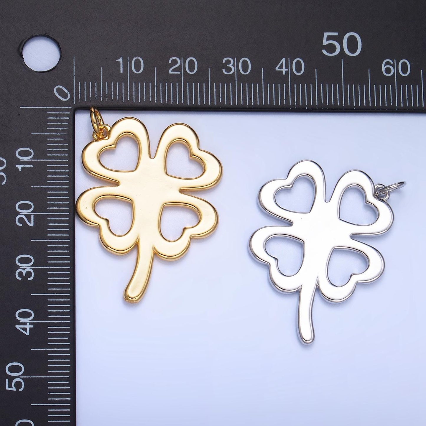Dainty clover charm 24k gold filled shamrock celtic four leaf clover lucky char 35 x 26 mm for necklace earring bracelet jewelry making w051