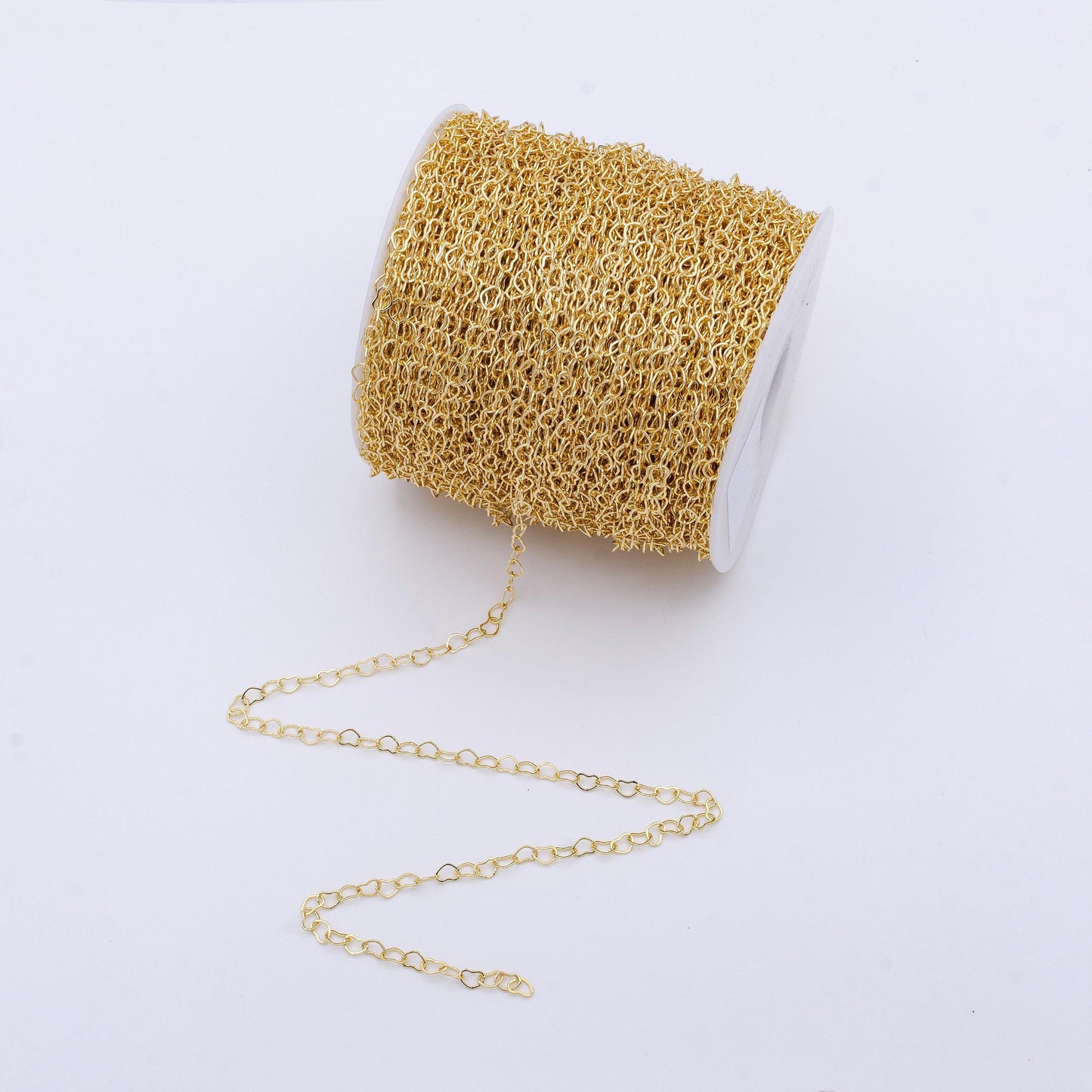 Gold heart link gold chain by yard, lovely heart charm chain, wholesale bulk roll chain for jewelry making width 3.4mm roll-1076