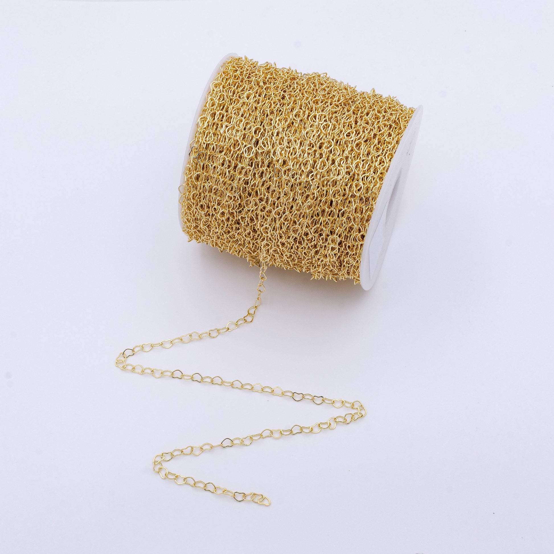Gold heart link gold chain by yard, lovely heart charm chain, wholesale bulk roll chain for jewelry making width 3.4mm roll-1076