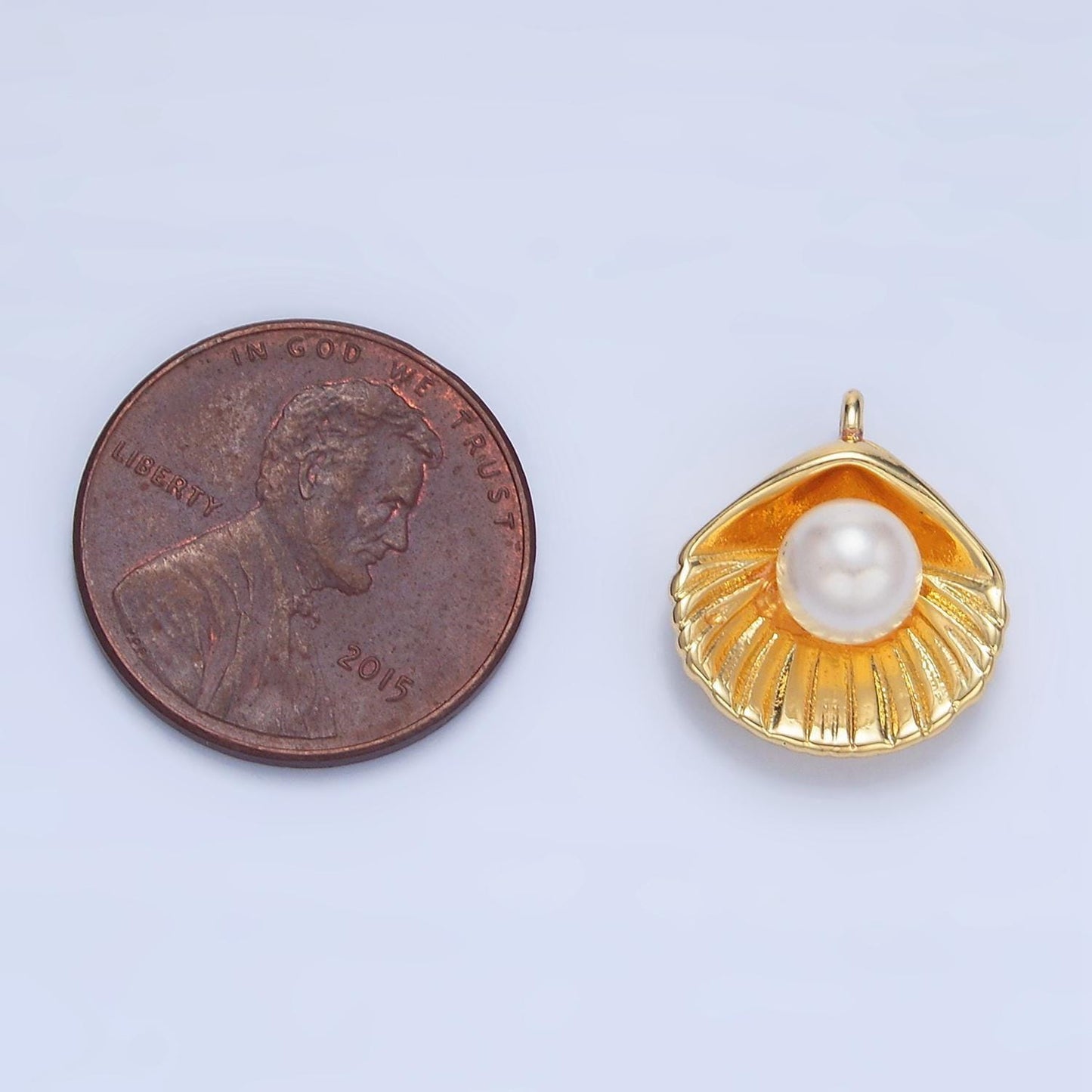 Sea shell clam pearl 24k gold filled charm | x-865