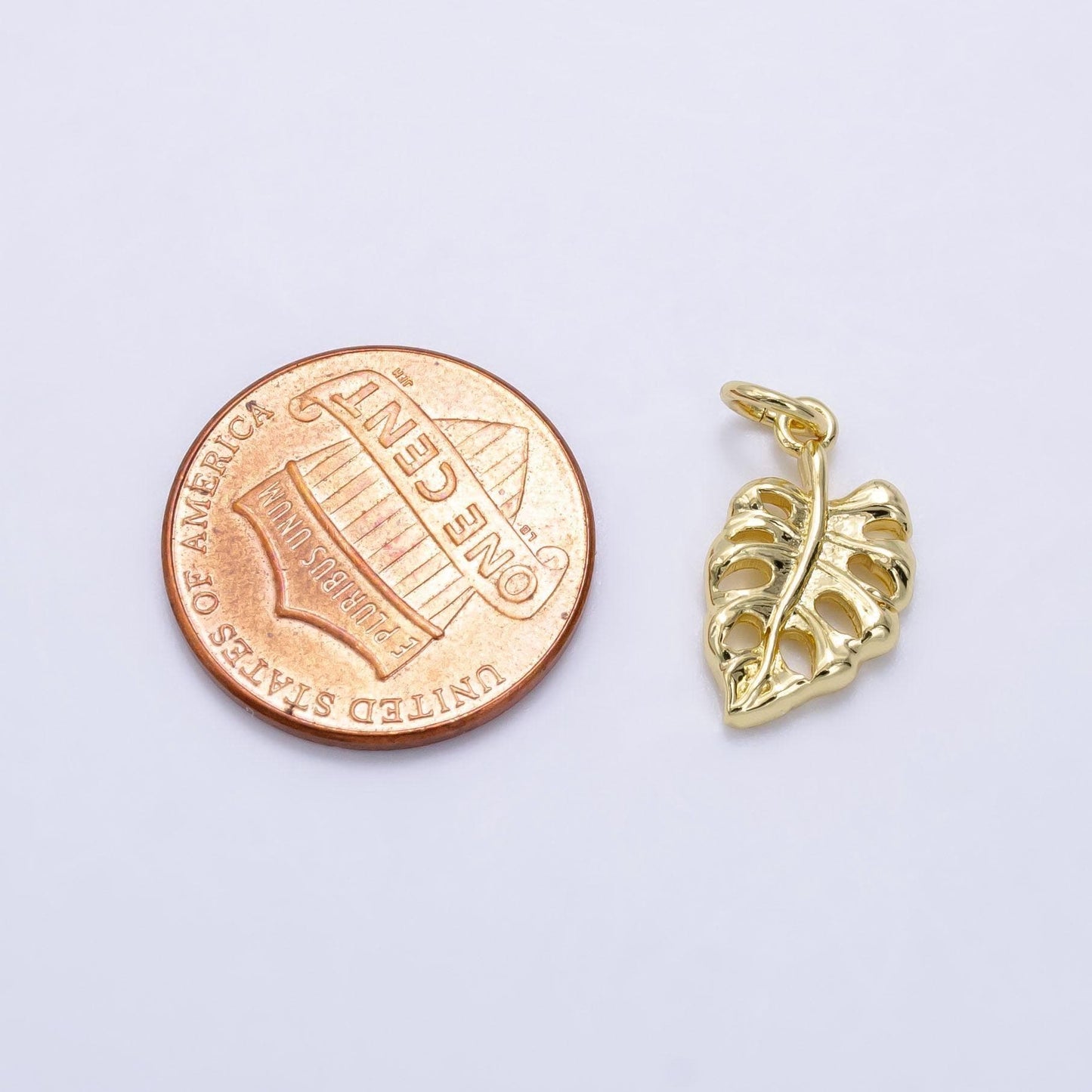 Mini monstera plant leaf 15mm 14k gold filled nature charm | x-793