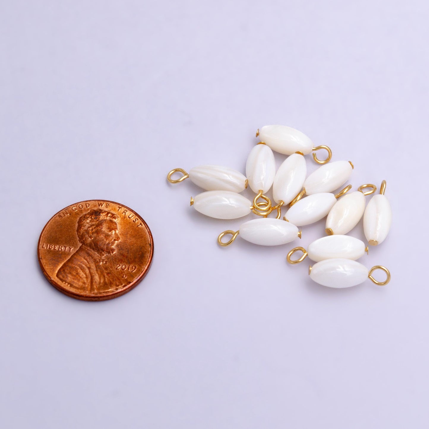 Dainty rice pearl charm gold filled shell pearl mini stick pendant dangle charm for minimalist necklace jewelry component | p1923